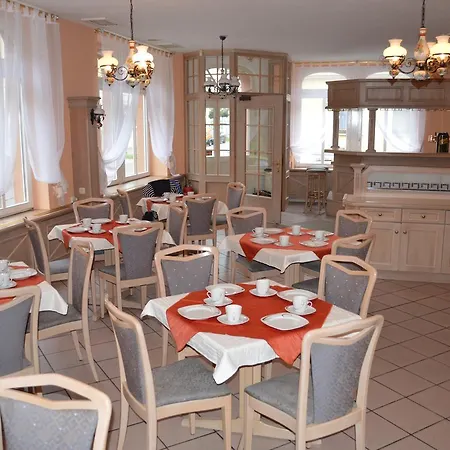 Zur Eiche Hotel 3*
